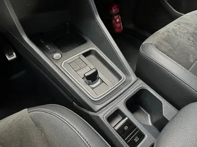 VW Caddy Maxi 1.5 TSI Style — 7 places, attelage et navigation, 42000 km seulement — Thumbnail 17