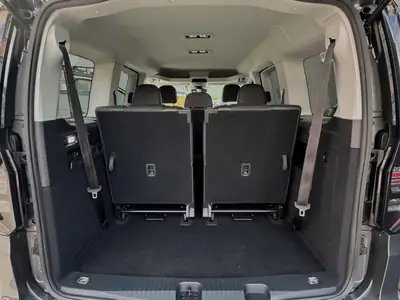 VW Caddy Maxi 1.5 TSI Style — 7 places, attelage et navigation, 42000 km seulement — Thumbnail 18