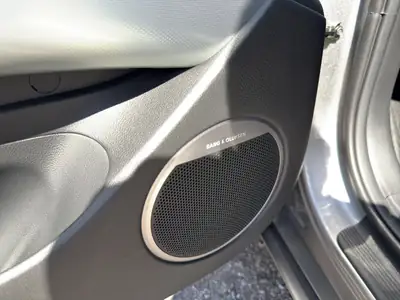 Genesis GV60 77.4 kWh Sport AWD — Coupé électrique premium, 50 km seulement — Miniature 17