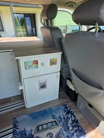 VW T5 Highline — Utilitaire premium diesel, spacieux et fiable — Miniatura 11