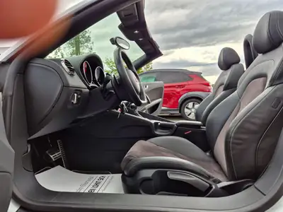 Audi TT 2.5 TFSI Quattro S-Tronic — Cabriolet sportif, 60'000 km, impeccable — Miniatura 11