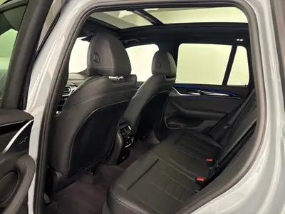 BMW X3 xDrive 30d M Sport — SUV diesel hybride 48V, attelage intégré — detail