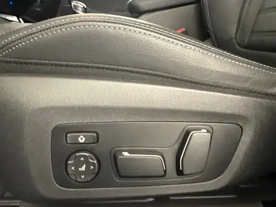BMW X3 xDrive 30d M Sport — SUV diesel hybride 48V, attelage intégré — Thumbnail 11