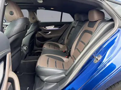 Mercedes-AMG GT 63 S 4MATIC+ — Coupé performance 639 ch, transmission intégrale — Miniature 10