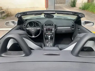 Mercedes-Benz SLK 200 Kompressor — Cabriolet sportif 2004, élégance intemporelle — Heckansicht