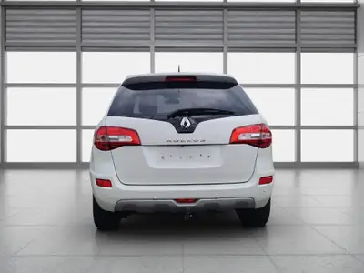 Renault Koleos 2.0 dCi Swiss Edition 4x4 — SUV robuste, transmission automatique, entretien à jour — dashboard