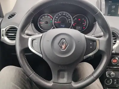 Renault Koleos 2.0 dCi Swiss Edition 4x4 — SUV robuste, transmission automatique, entretien à jour — Thumbnail 9