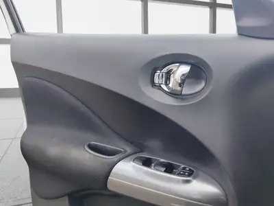 Nissan Juke 1.6 Acenta — SUV compact urbain, entretien irréprochable et sans sinistre — Thumbnail 10