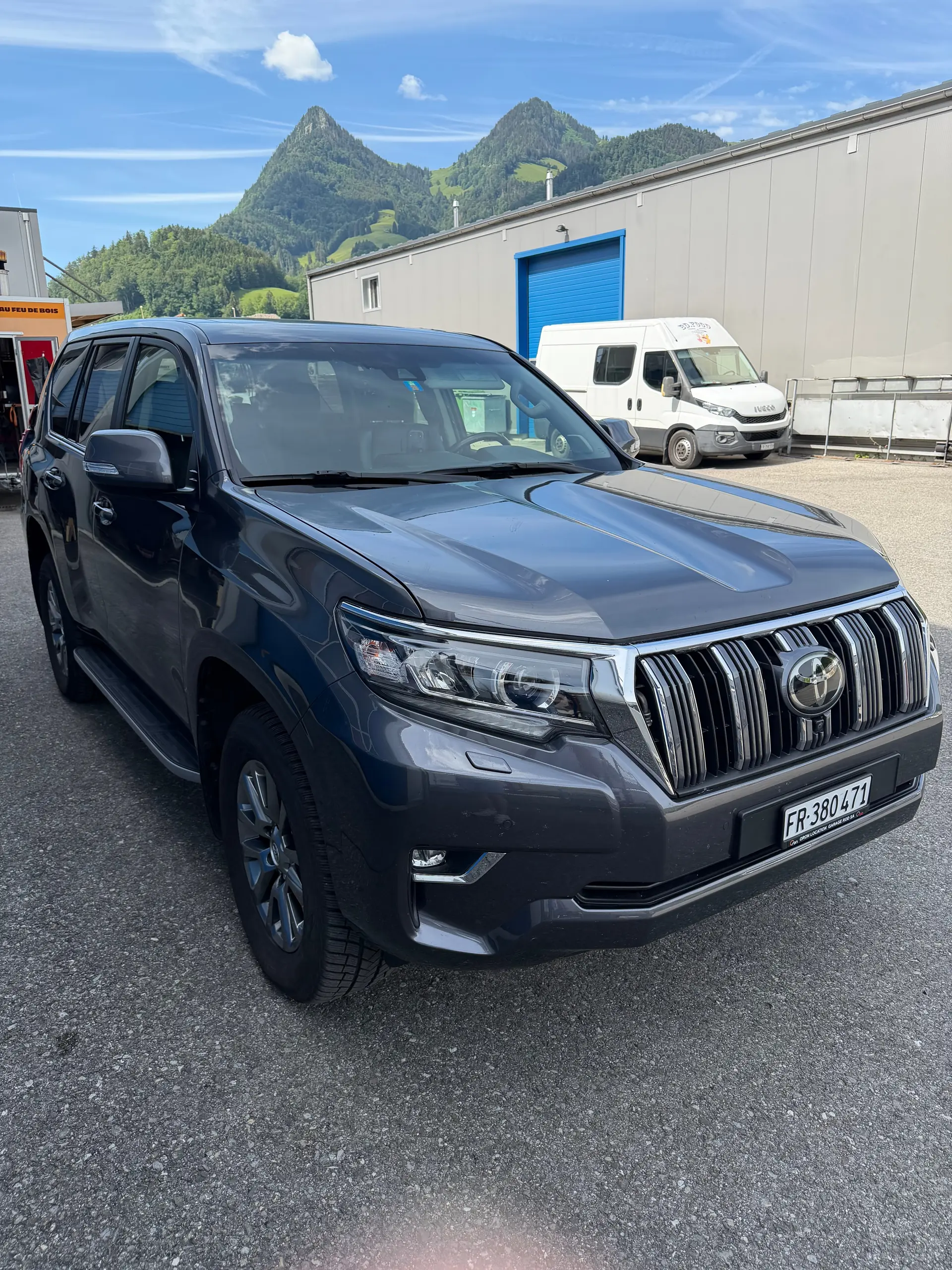 Toyota Land Cruiser 2.8 D 177 Premium — Le SUV robuste pour l'aventure, 145'000 km