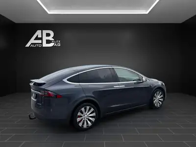 Tesla Model X Performance Ludicrous 4x4 — 796 ch, 7 places, électrique haute performance — dashboard