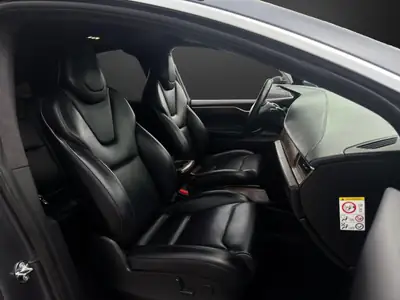 Tesla Model X Performance Ludicrous 4x4 — 796 ch, 7 places, électrique haute performance — Thumbnail 9