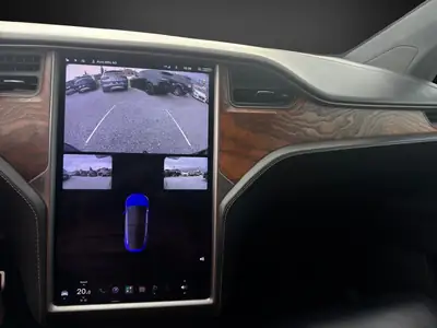 Tesla Model X Performance Ludicrous 4x4 — 796 ch, 7 places, électrique haute performance — Thumbnail 13