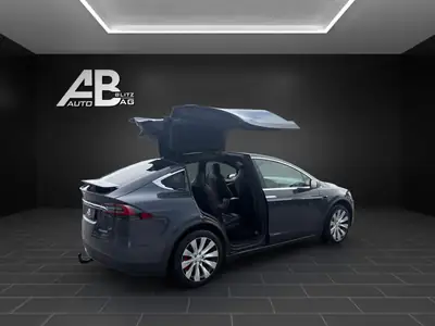 Tesla Model X Performance Ludicrous 4x4 — 796 ch, 7 places, électrique haute performance — Thumbnail 19