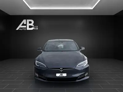 Tesla Model S 90 D — Berline électrique haute performance, 92 000 km seulement — exterior view