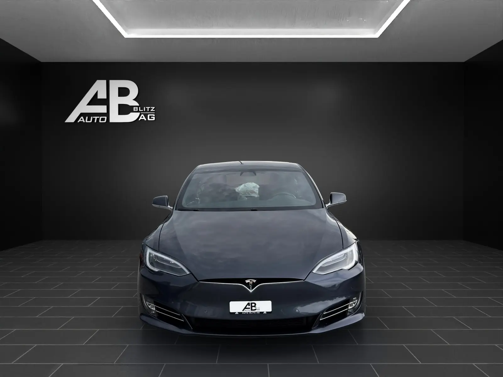 Tesla Model S 2017 occasion Hunzenschwil — 1