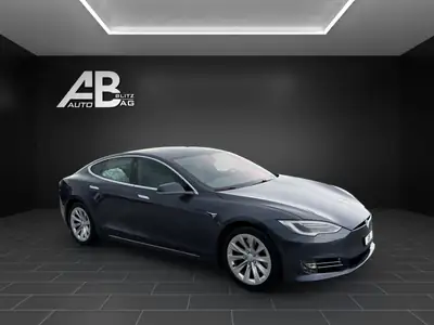 Tesla Model S 90 D — Berline électrique haute performance, 92 000 km seulement — detail