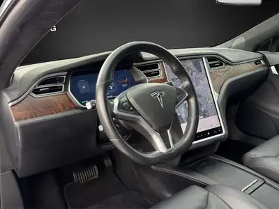 Tesla Model S 90 D — Berline électrique haute performance, 92 000 km seulement — Thumbnail 8