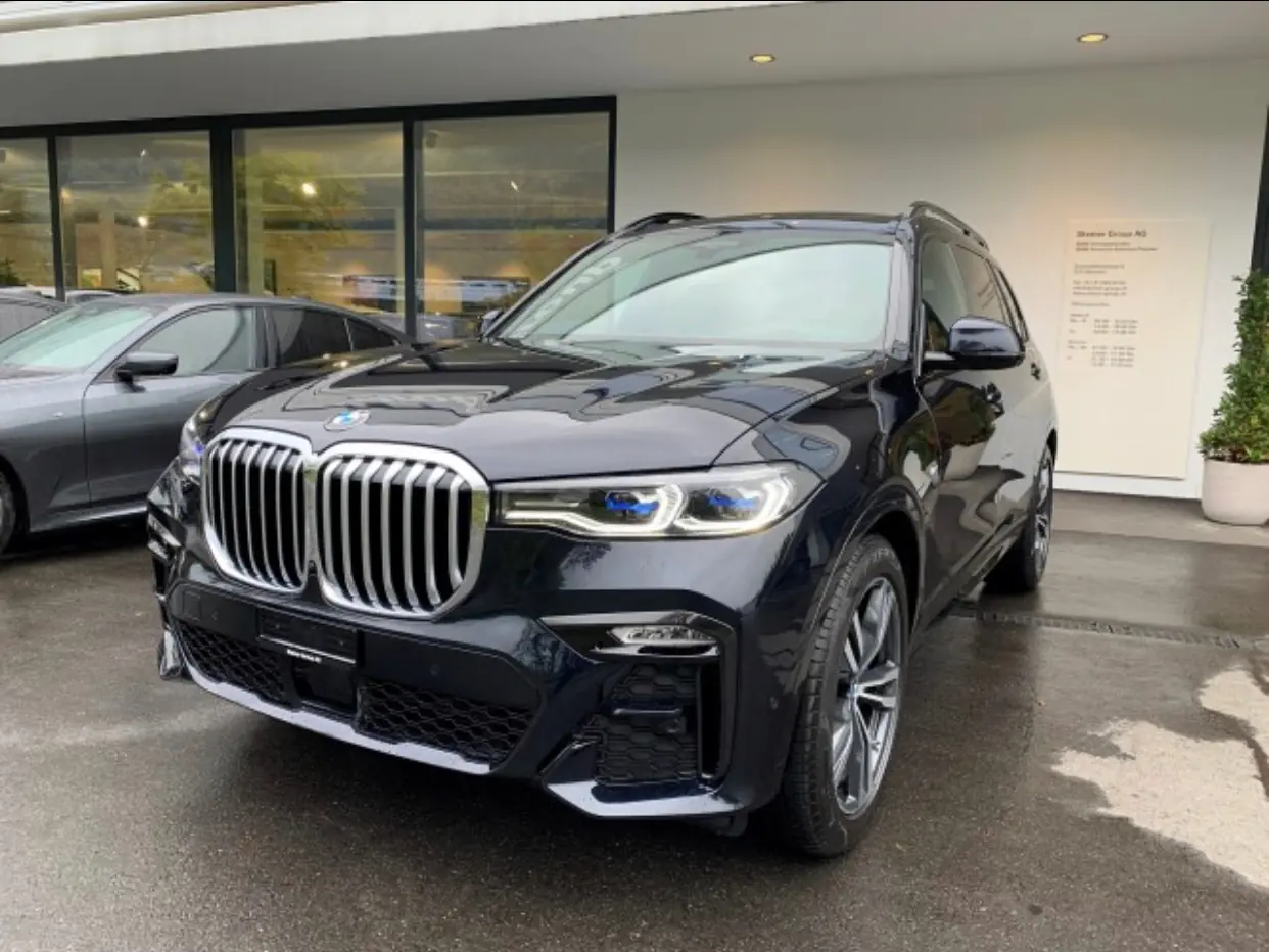 BMW X7 40d xDrive — SUV 7 places premium, motorisation MHEV efficiente — Außenansicht