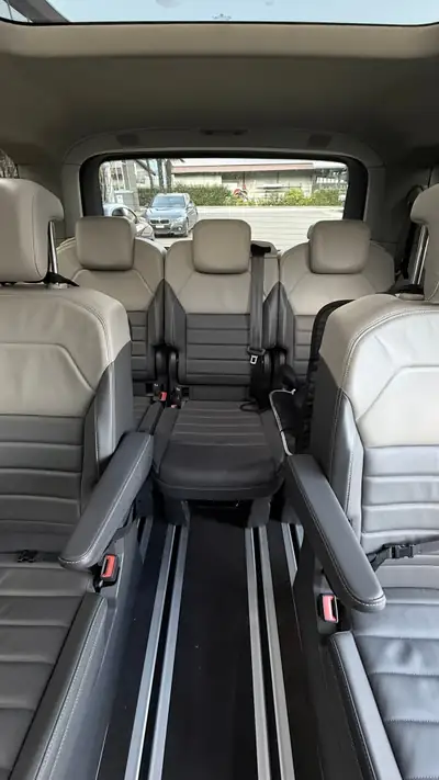 VW T7 Multivan 2.0 TSI Style DSG — Monospace 7 places, motorisation puissante, 68'000 km — Heckansicht