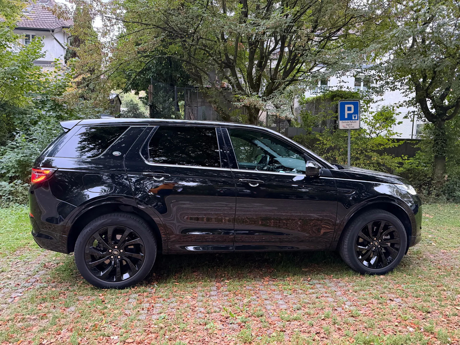 Land Rover Discovery Sport 2023 occasion Dietlikon — 1