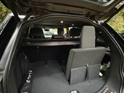 Land Rover Discovery Sport R Dynamics — SUV 7 places, 200 ch, tout-terrain affiré — Miniatura 8