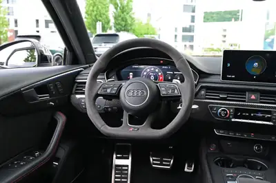 Audi RS4 Avant 2.9 TFSI — Break sportif 450 ch, équipé haut de gamme — Thumbnail 16