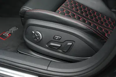 Audi RS4 Avant 2.9 TFSI — Break sportif 450 ch, équipé haut de gamme — Thumbnail 23