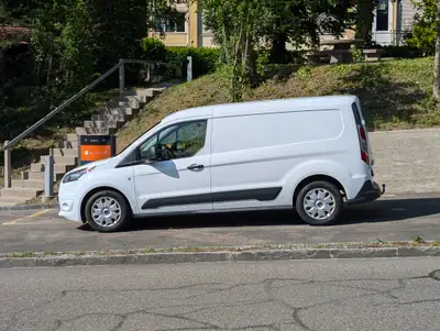 Ford Transit Connect 1.0 EcoBoost 100 Trend — Utilitaire compact économique, 105'000 km — intérieur