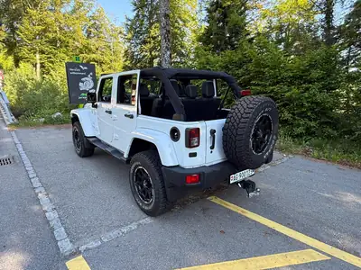 Jeep Wrangler 2.8 CRD Sahara Unlimited — SUV légendaire diesel, 53'700 km seulement — arrière