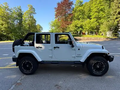 Jeep Wrangler 2.8 CRD Sahara Unlimited — SUV légendaire diesel, 53'700 km seulement — détail