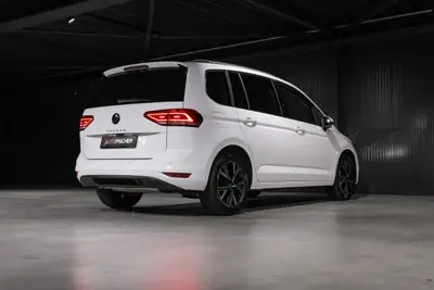 VW Touran 1.5 TSI EVO Highline — Monospace 7 places avec toit panoramique et régulateur adaptatif — Miniature 7