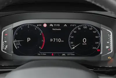 VW Touran 1.5 TSI EVO Highline — Monospace 7 places avec toit panoramique et régulateur adaptatif — Miniature 18
