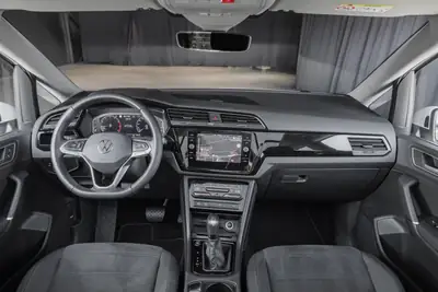 VW Touran 1.5 TSI EVO Highline — Monospace 7 places avec toit panoramique et régulateur adaptatif — Miniature 16