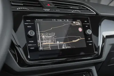 VW Touran 1.5 TSI EVO Highline — Monospace 7 places avec toit panoramique et régulateur adaptatif — Miniature 19