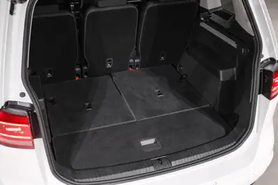 VW Touran 1.5 TSI EVO Highline — Monospace 7 places avec toit panoramique et régulateur adaptatif — Miniature 25