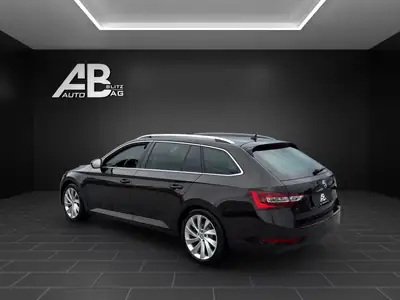 Skoda Superb Combi 2.0 TDi 190 ch 4x4 — Break polyvalent, transmission DSG, garantie incluse — rear view