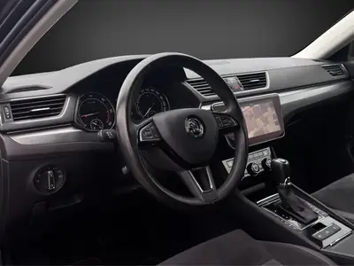 Skoda Superb Combi 2.0 TDi 190 ch 4x4 — Break polyvalent, transmission DSG, garantie incluse — Thumbnail 8