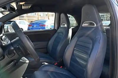 Fiat 500 Abarth 695 Rivale — Sportive compacte turbo, 180 ch et très peu kilométrée — Thumbnail 21