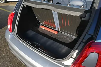 Fiat 500 Abarth 695 Rivale — Sportive compacte turbo, 180 ch et très peu kilométrée — Thumbnail 22