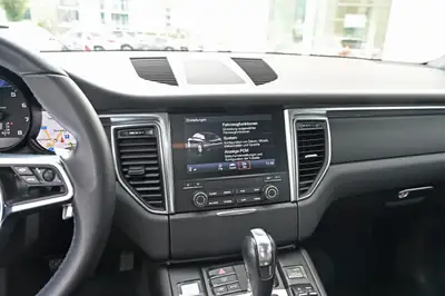 Porsche Macan PDK 2017 — SUV dynamique, fresch du contrôle technique, 252 ch — Thumbnail 15