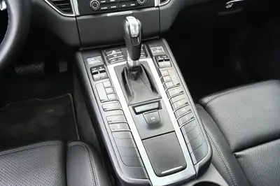 Porsche Macan PDK 2017 — SUV dynamique, fresch du contrôle technique, 252 ch — Thumbnail 19
