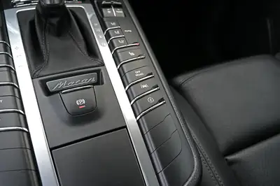 Porsche Macan PDK 2017 — SUV dynamique, fresch du contrôle technique, 252 ch — Thumbnail 20