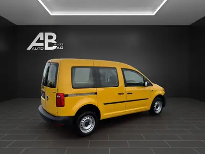 VW Caddy 2.0 TDI 4Motion — Utilitaire polyvalent tout-terrain, entretien récent — Armaturenbrett