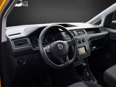 VW Caddy 2.0 TDI 4Motion — Utilitaire polyvalent tout-terrain, entretien récent — Miniatur 8