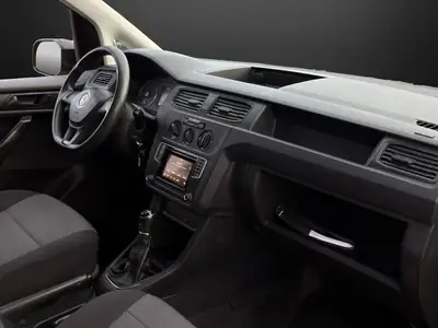 VW Caddy 2.0 TDI 4Motion — Utilitaire polyvalent tout-terrain, entretien récent — Miniatur 10