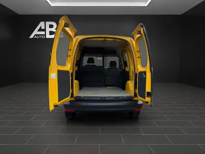 VW Caddy 2.0 TDI 4Motion — Utilitaire polyvalent tout-terrain, entretien récent — Miniatur 12