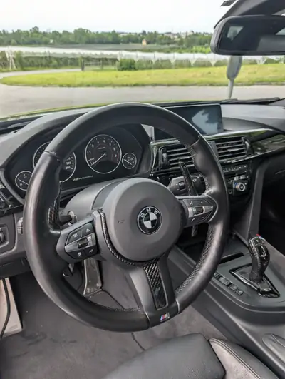 BMW 435i xDrive Coupé 2013 — Sportivité all-wheel drive et design premium — Miniature 12