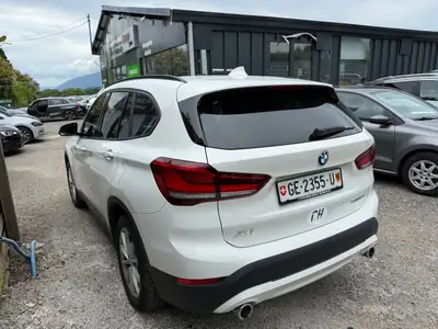 BMW X1 xDrive 20d Steptronic — SUV compact diesel, première main, expertise complète — dashboard