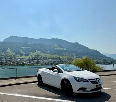 Opel Cascada 1.6 T 170 — Cabriolet élégant, sans accident, 110'000 km — Heckansicht