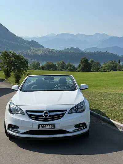 Opel Cascada 1.6 T 170 — Cabriolet élégant, sans accident, 110'000 km — Innenraum